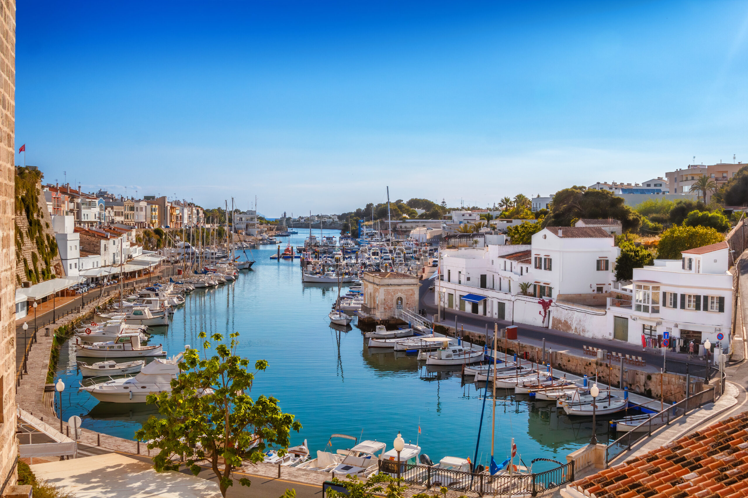 Ungefähr 50 Ballen Haschisch tauchen in der Nähe des Hafens von Ciutadella auf Menorca auf