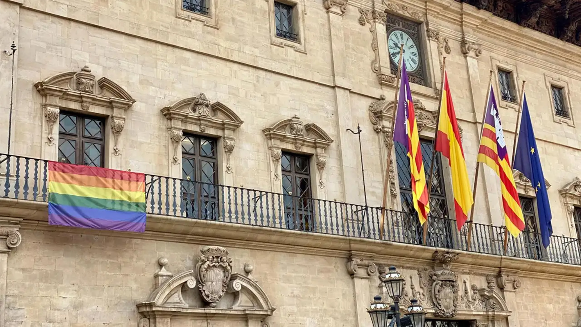 Das Parlament der Balearen wird am Pride Day die LGTBI-Flagge zurückerhalten