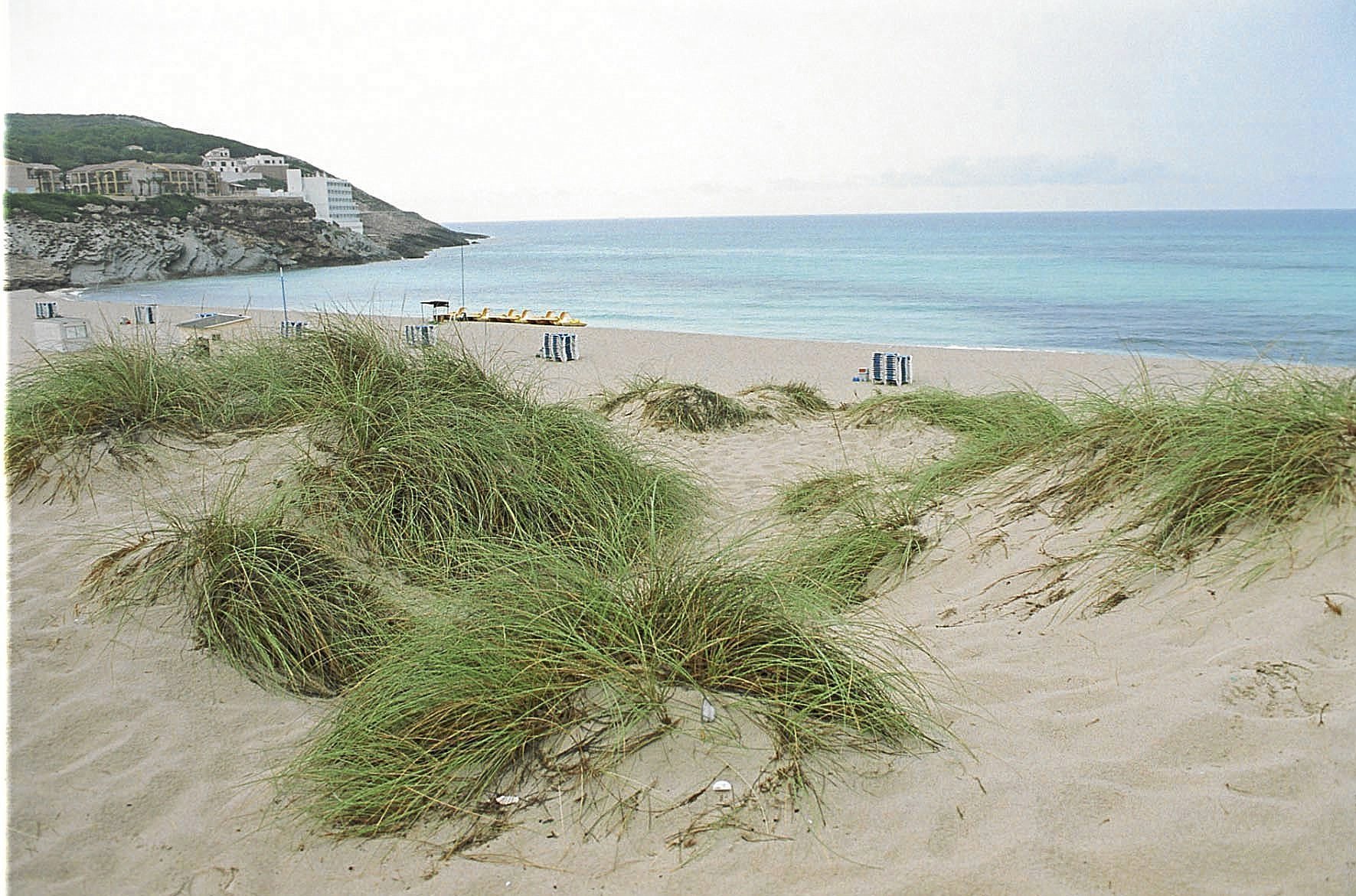 Ein Blitz tötet zwei Badegäste im Alter von 65 und 51 Jahren an einem Strand im Norden Mallorcas